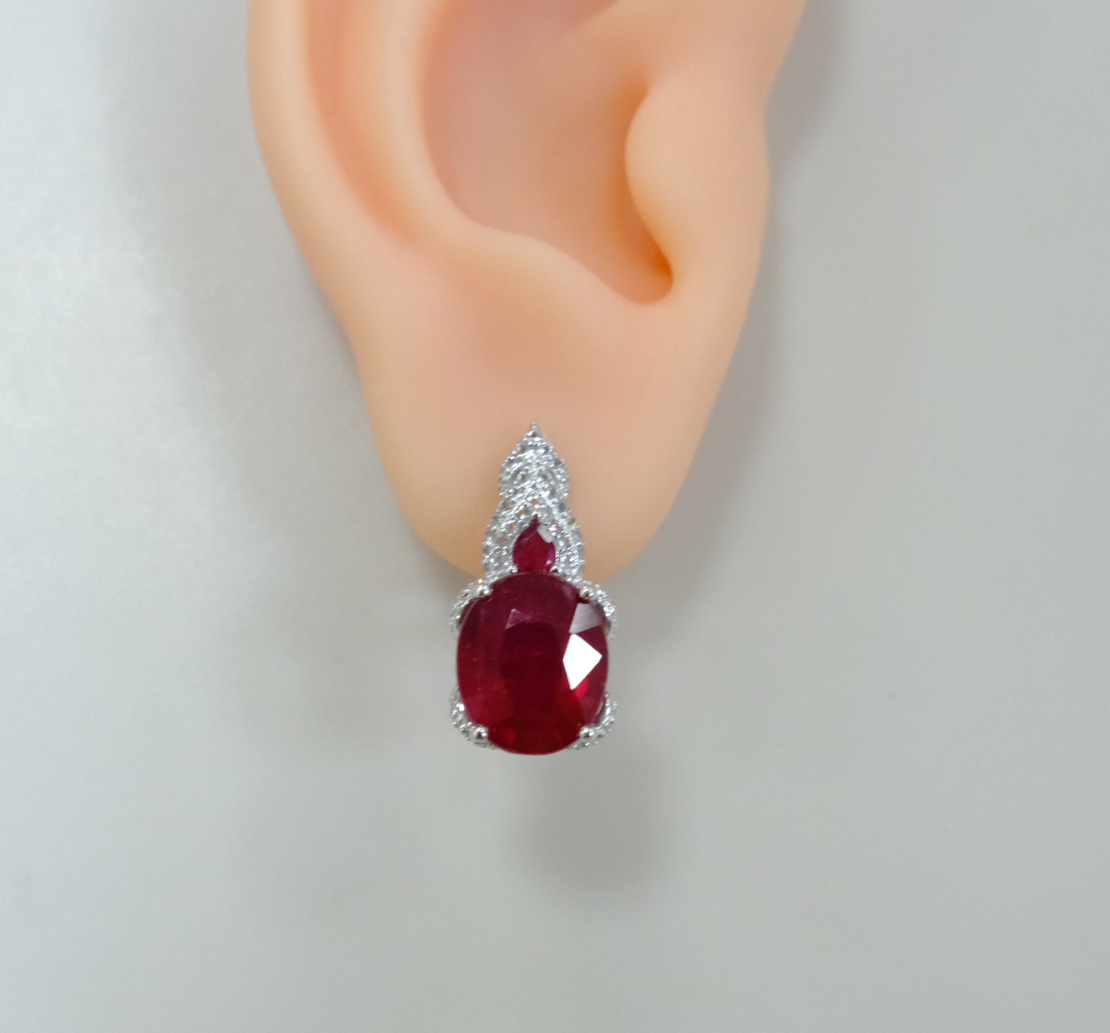 Серебряные серьги с рубинами